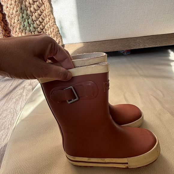 Cotton on neutral rain Boots - Picture 3 of 9